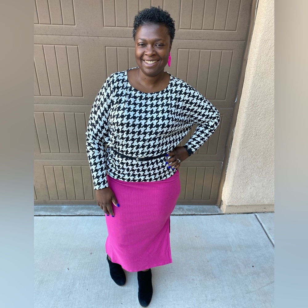 EUC Lularoe Violet Midi Skirt